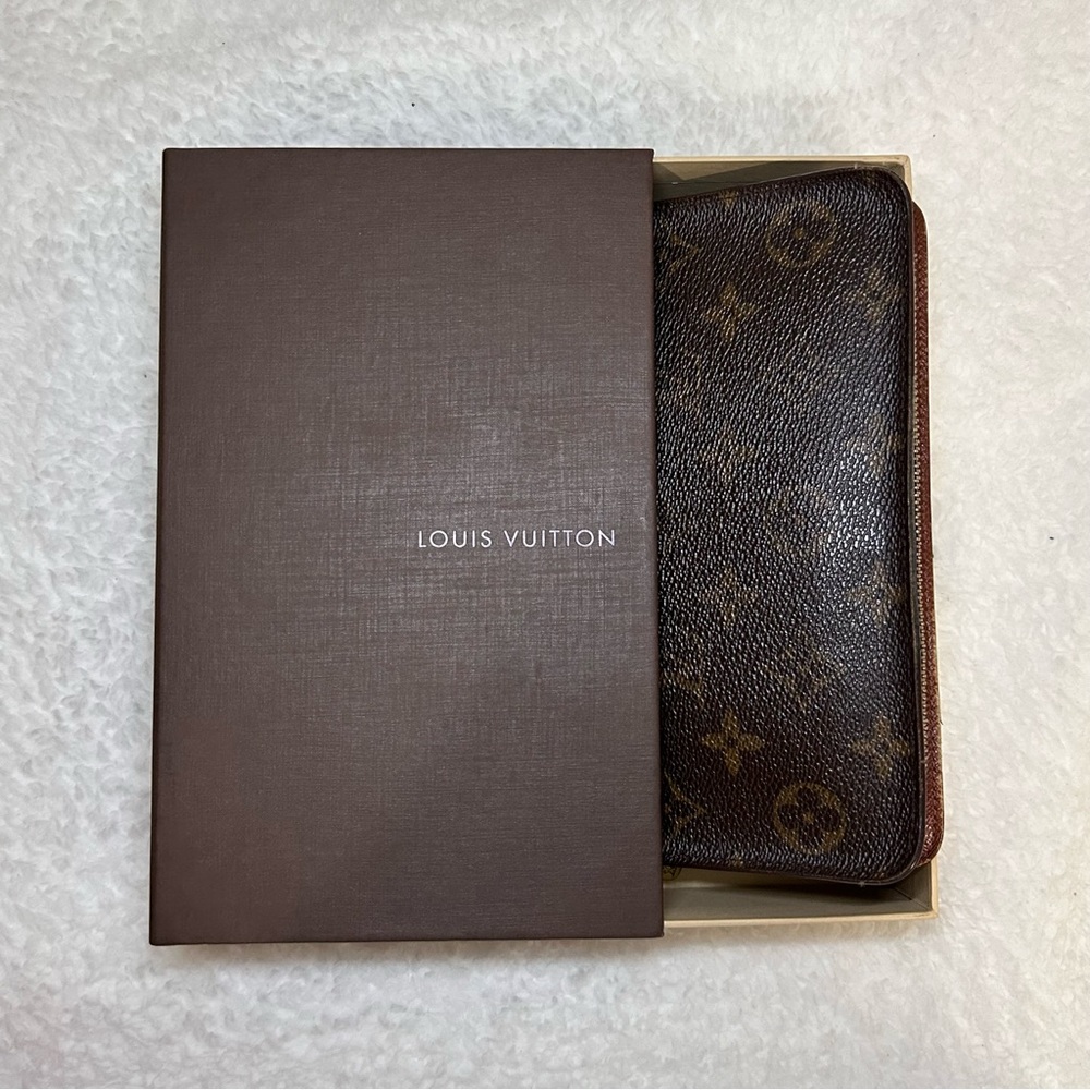 Authentic Louis Vuitton Long Wallet